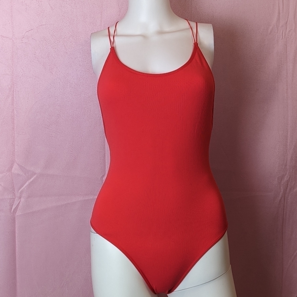 Gilly Hicks Red Ribbed Strappy Backless Scoop Neck Bodysuit size XS